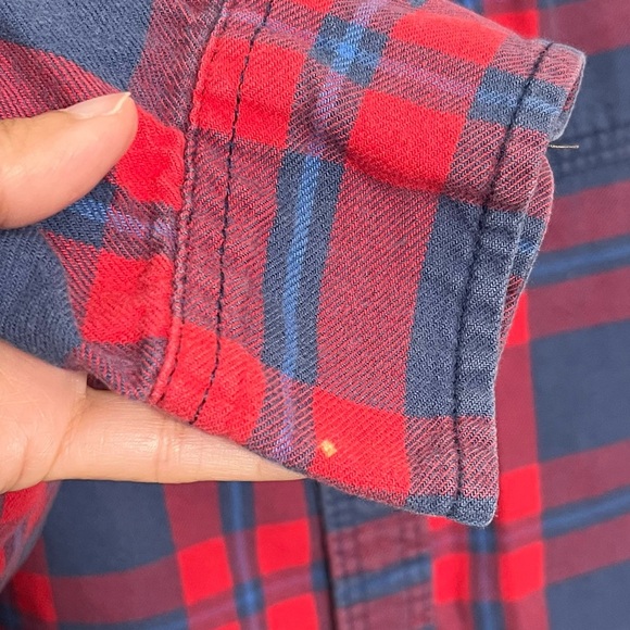 Hollister Men’s Red and Blue Plaid Flannel Button Down Shirt | size Large - Picture 10 of 10